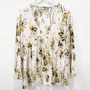 Free People Bella Printed Floral Blouse in Porcelain Large Bell Sleeve V-Neck
